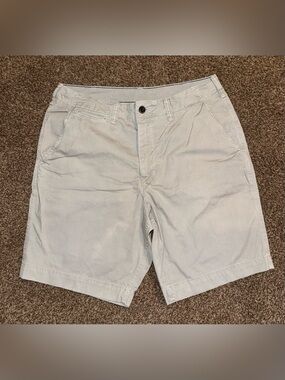 Size 34 American Eagle khaki shorts